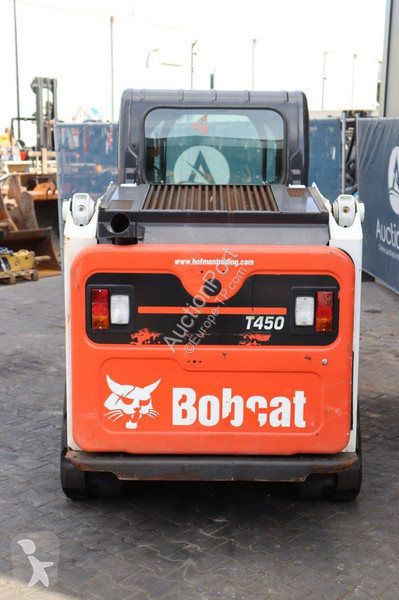 Shovel Bobcat T450