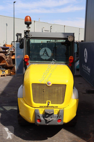 Pala cargadora Neuson WL38