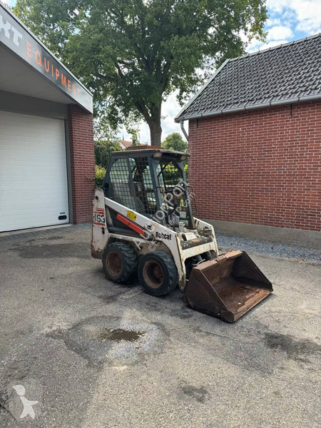 Shovel Bobcat
