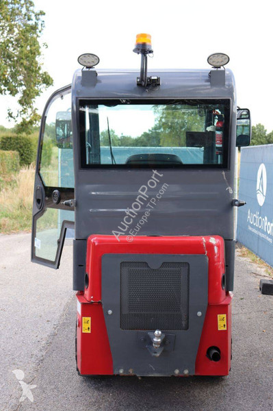 Pá carregadora  Farmer 906PRO