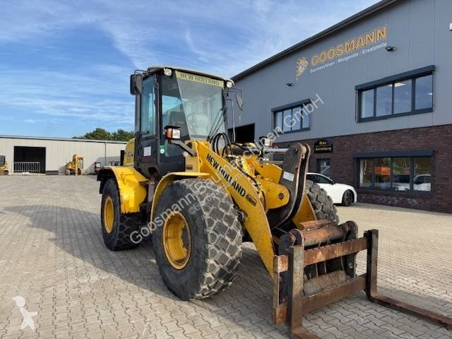 Фронтальный погрузчик New Holland
