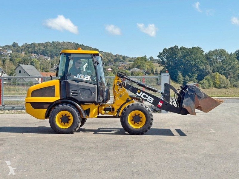 Nakladač JCB t4 * RADLADER * 4x4 * TOPZUSTAND