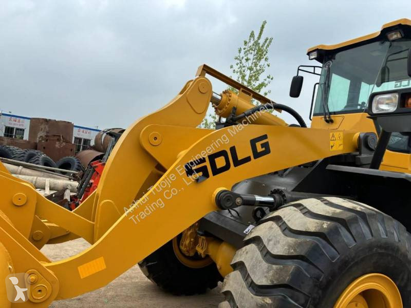 Nakladač SDLG L956F