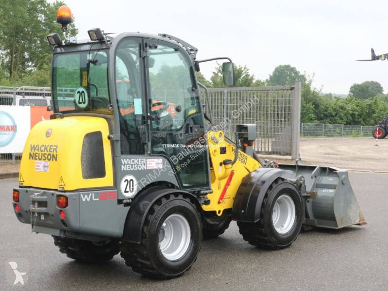 Фронтальный погрузчик Wacker Neuson