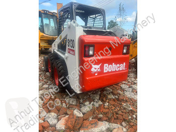 Nakladač Bobcat skid steer loader...