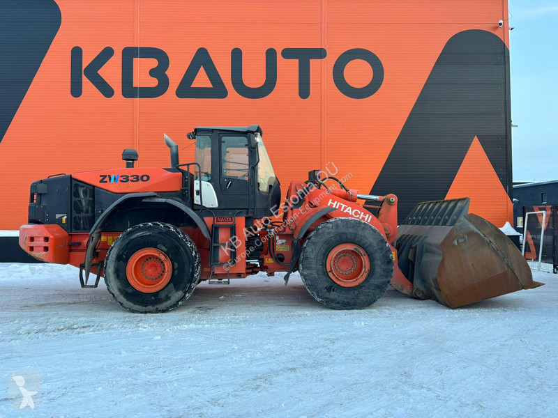 Фронтальный погрузчик Hitachi 3305B 5500 l BUCKET