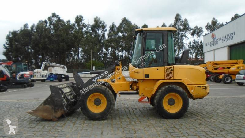 Nakladač Volvo L30 G