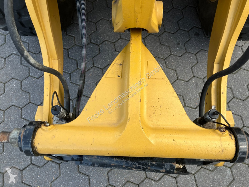 Nakladač Caterpillar  907