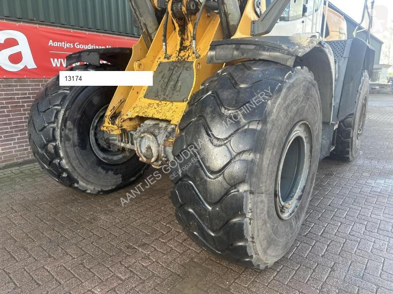 Nakladač Liebherr 566 XPower