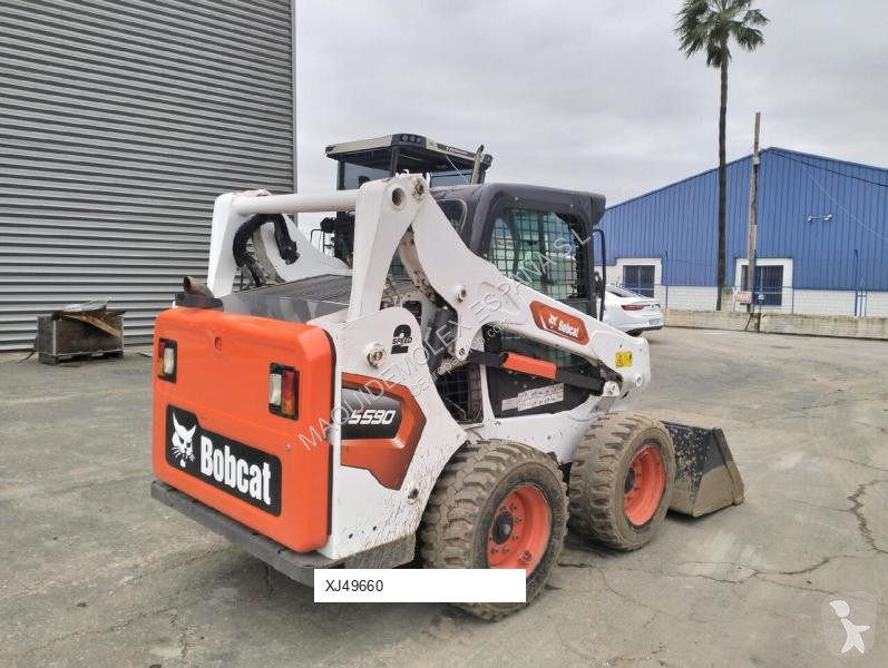 Nakladač Bobcat S590