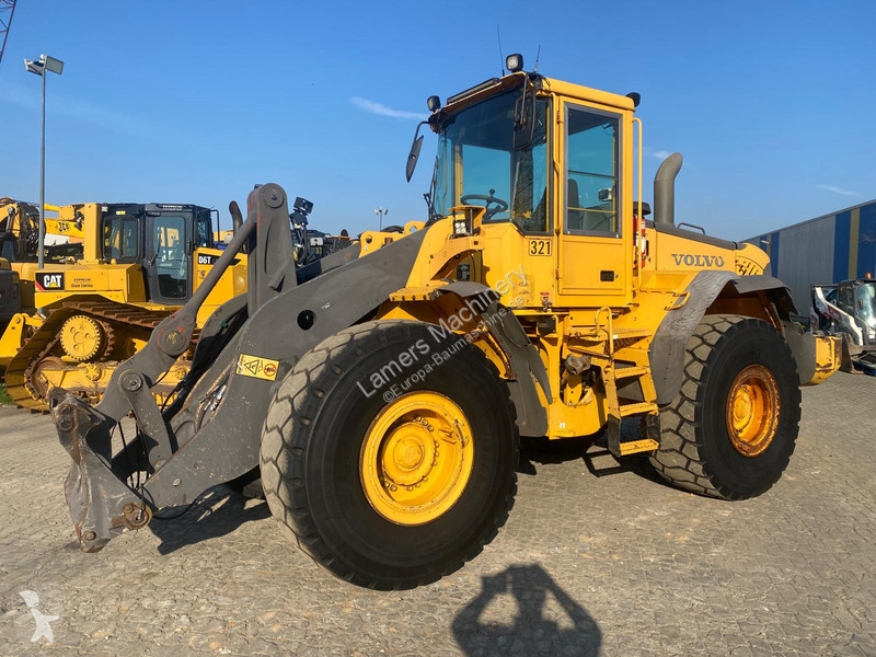 Nakladač Volvo L110