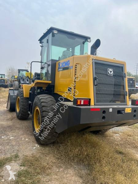 Фронтальный погрузчик XCMG LW300KN