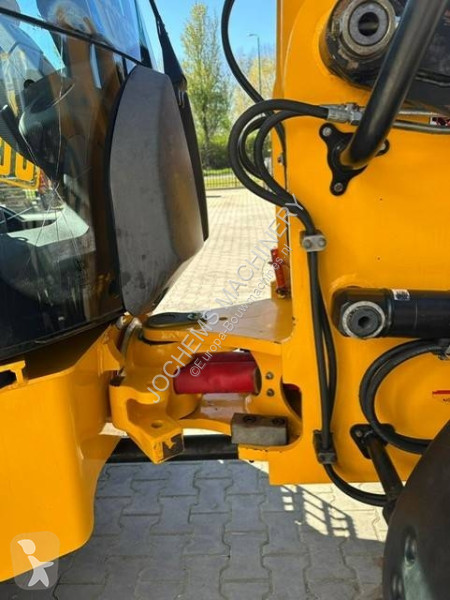 مُحمّلة JCB 409