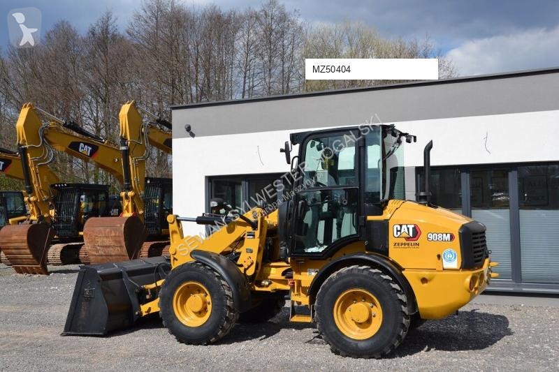 Nakladač Caterpillar 908 M