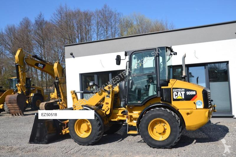 Nakladač Caterpillar 908 M