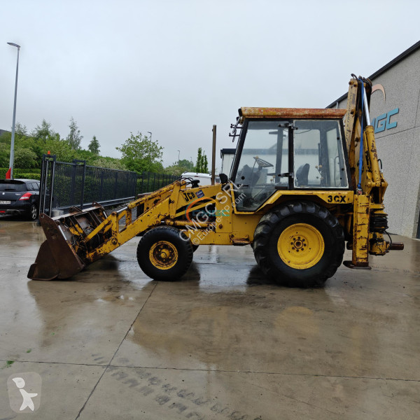 Nakladač JCB 3CX