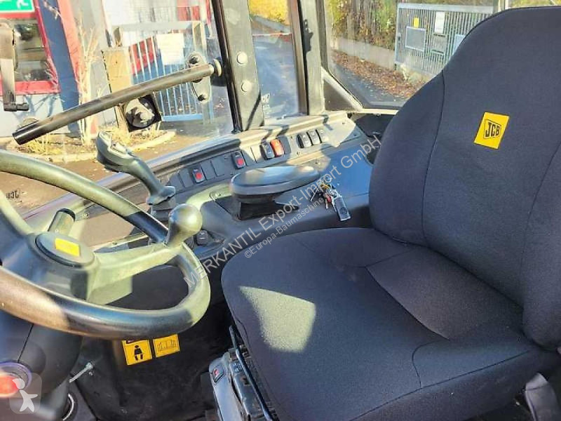 مُحمّلة JCB KOMPAKTRADLADER  AGRI