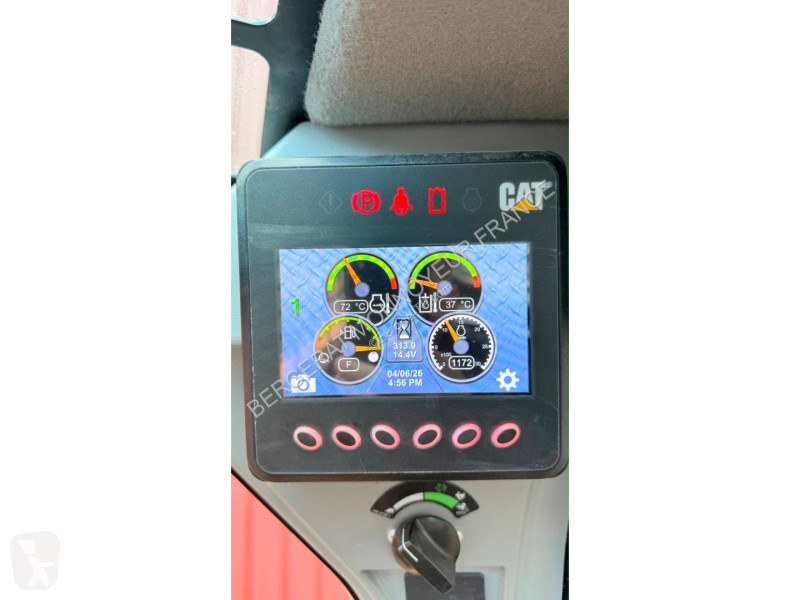 Chargeuse Caterpillar 236D3