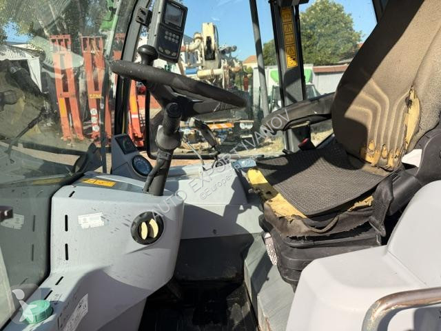 Фронтальный погрузчик Kramer  750T ALLRAD