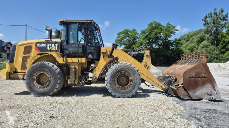 Nakladač Caterpillar 950M