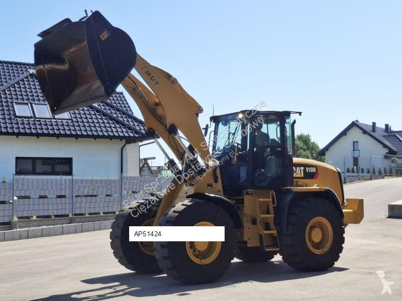 Nakladač Caterpillar 918 M