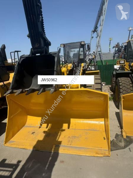 Nakladač Komatsu