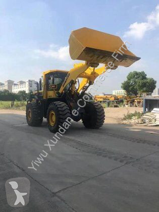 Nakladač Komatsu