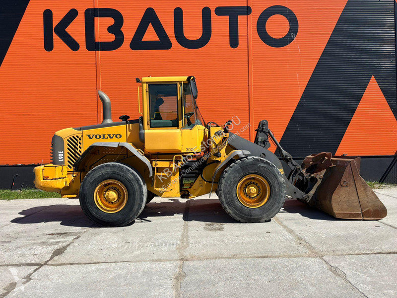 Фронтальный погрузчик Volvo L 90 E 4x4 CENTRAL...
