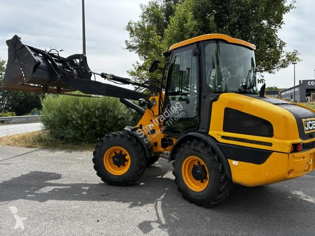 مُحمّلة JCB T4