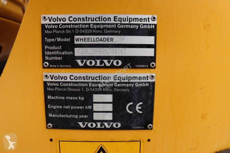 Nakladač Volvo L28F
