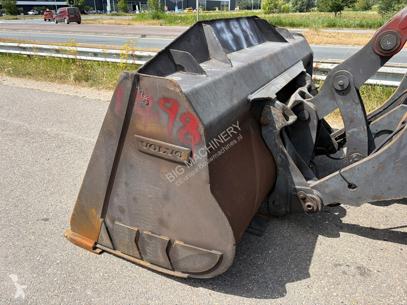 Nakladač Volvo