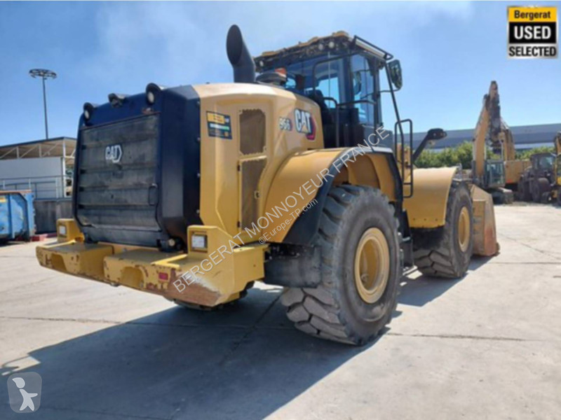 Nakladač Caterpillar 966