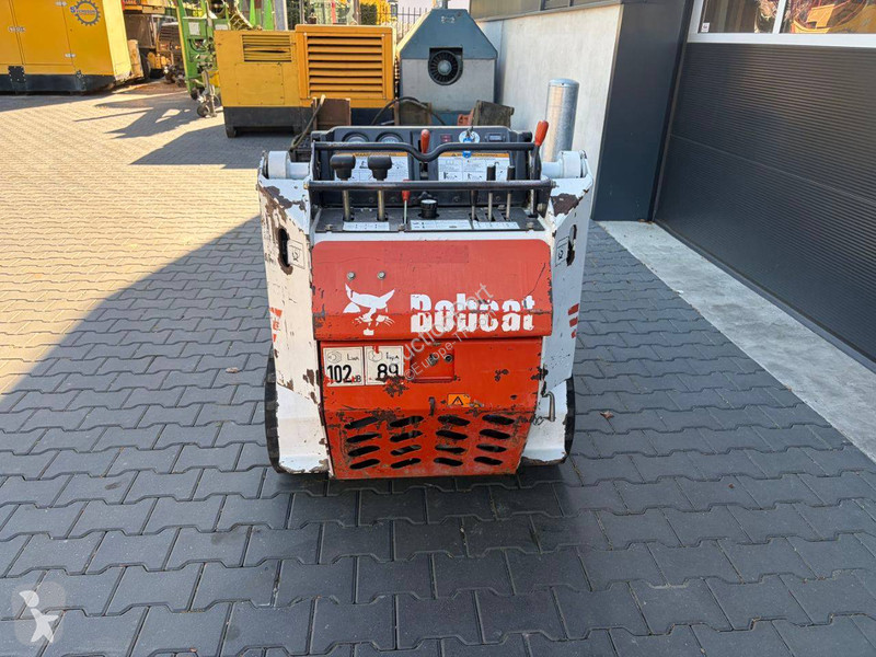 Nakladač Bobcat MT50