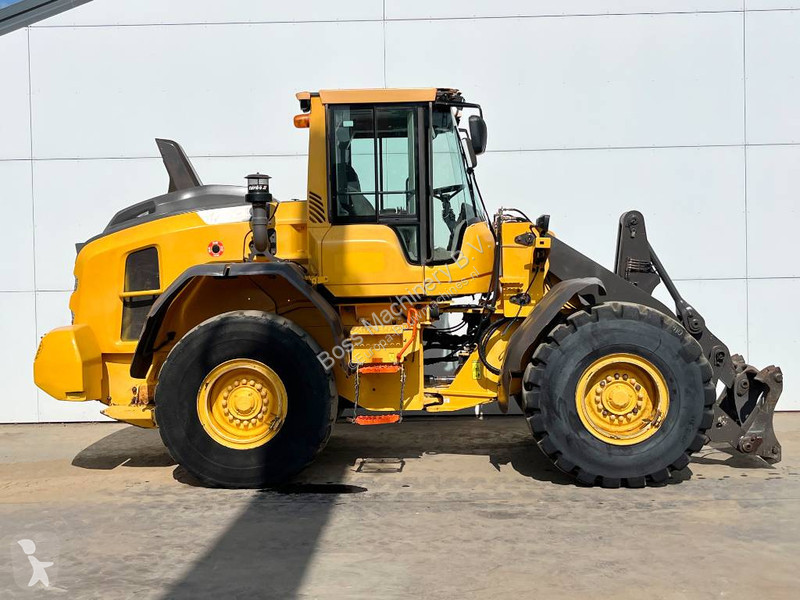 مُحمّلة Volvo - 3th Function + Quick Coupler