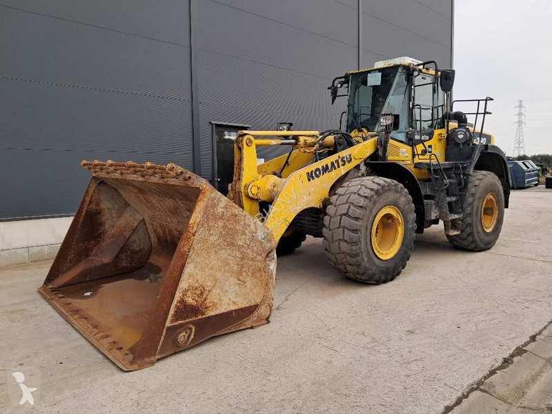 مُحمّلة Komatsu 8