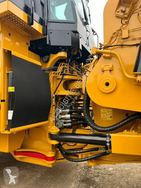 Nakladač Caterpillar 988 XE