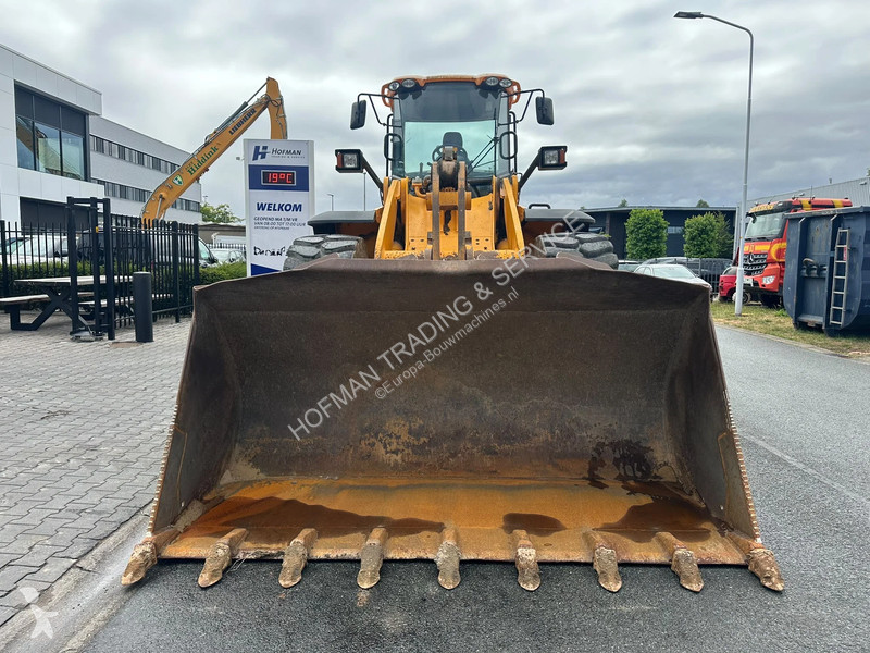 Læssemaskine JCB