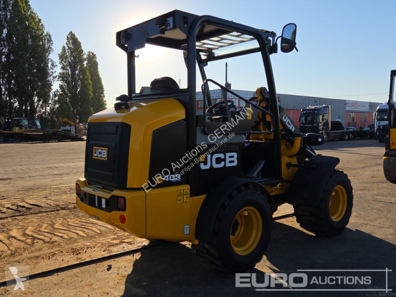 Nakladač JCB 403