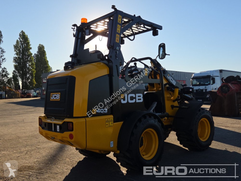 Nakladač JCB 403