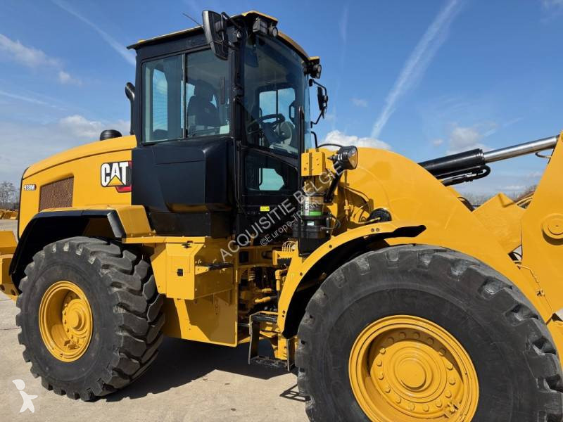Nakladač Caterpillar 938M