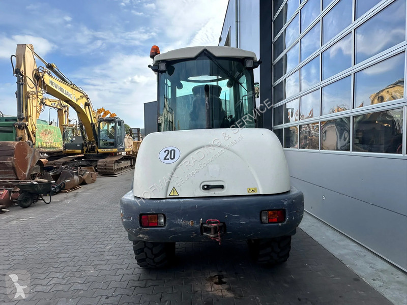 Nakladač Terex