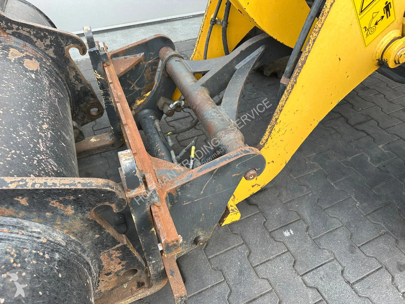 Nakladač Komatsu WA80M-7
