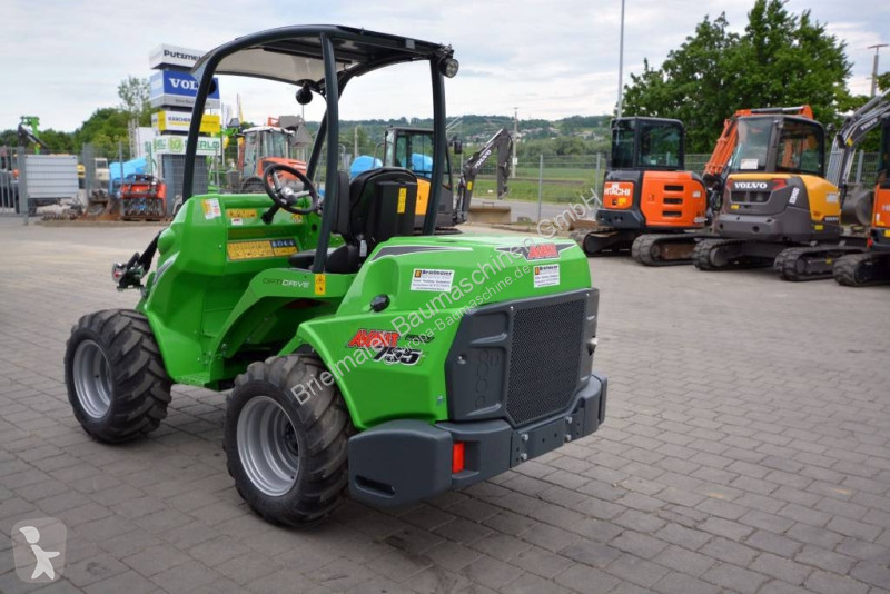 Nakladač  755i