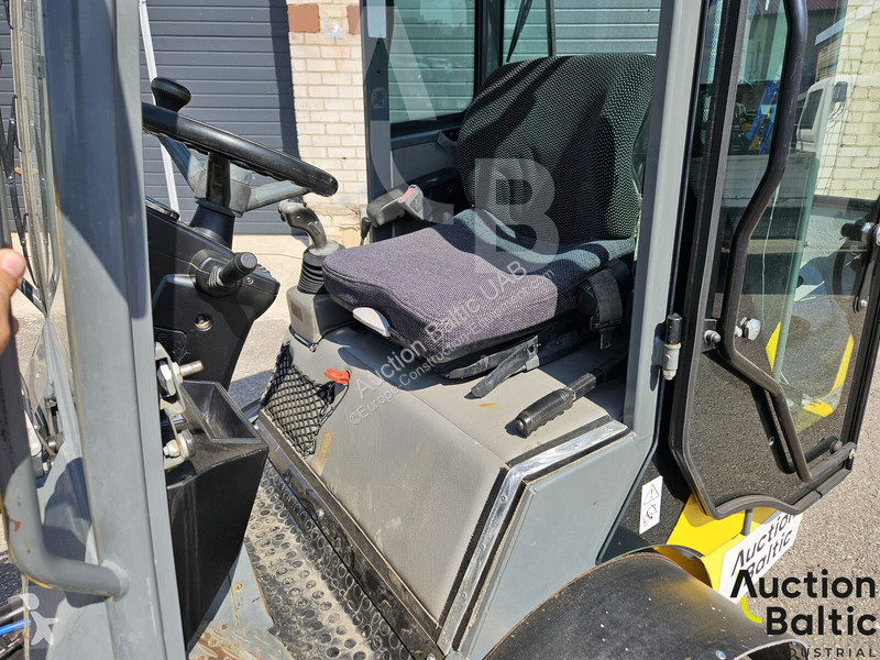 Nakladač Wacker Neuson WL20
