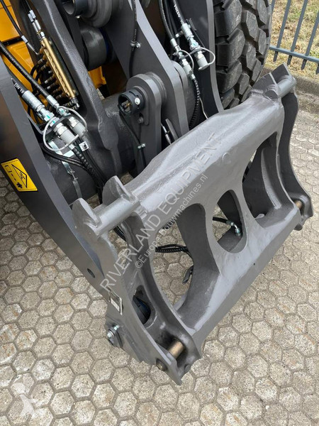 مُحمّلة Volvo CDC - all hydraulics - Full spec