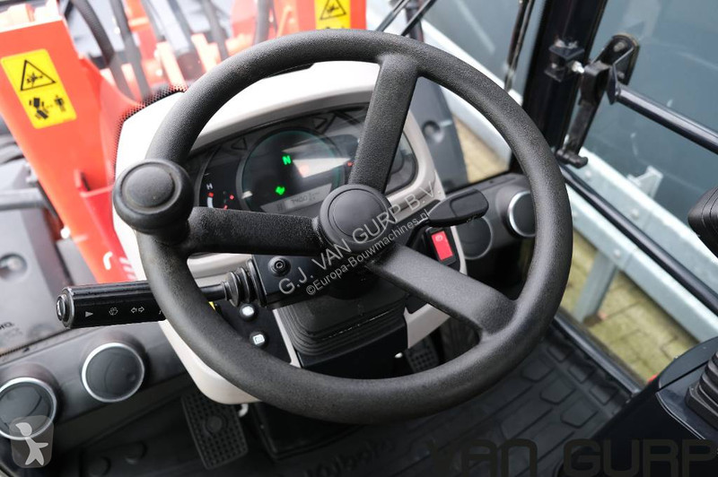 Nakladač Kubota R 070 | 2023 | 740h | Klima A/C