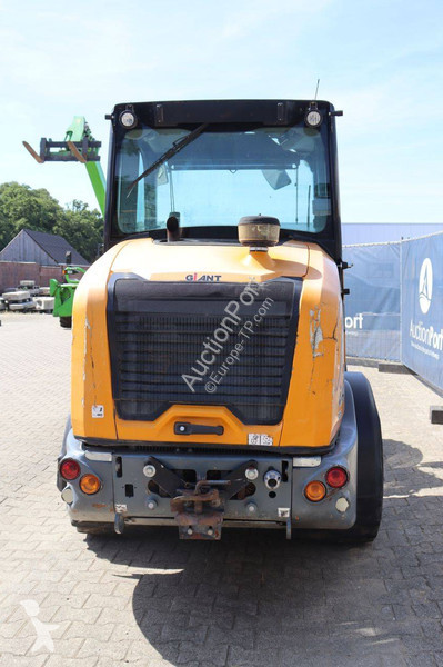 Фронтальный погрузчик Giant G5000DC Tele