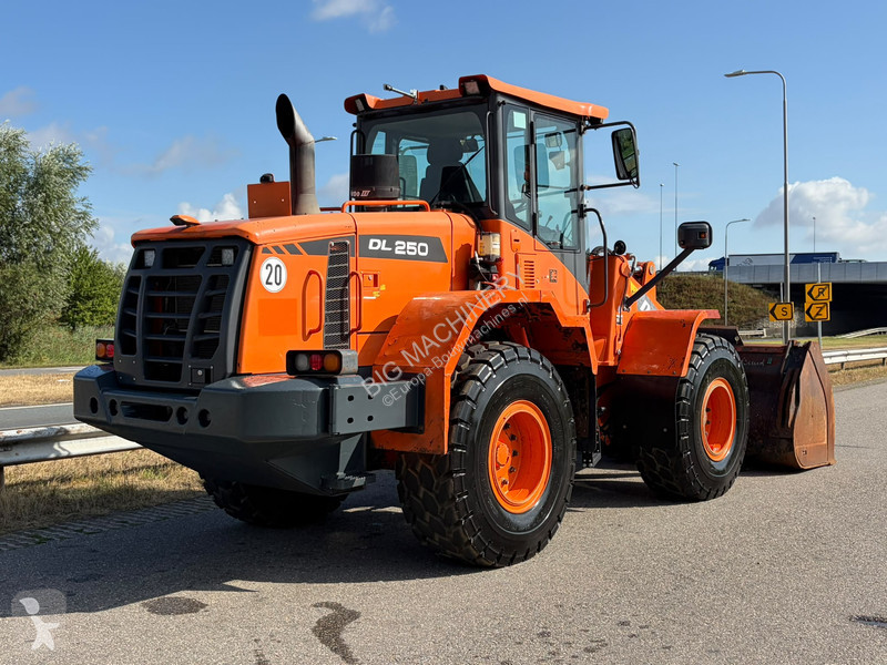 Incarcator Doosan 3