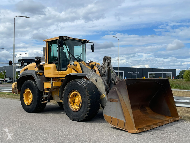 Товарач Volvo L110H
