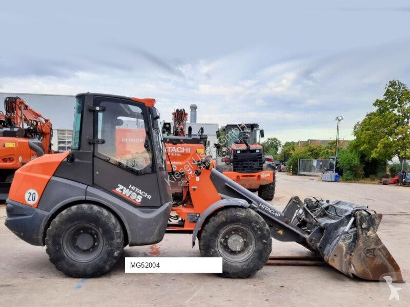 Chargeuse Hitachi 6